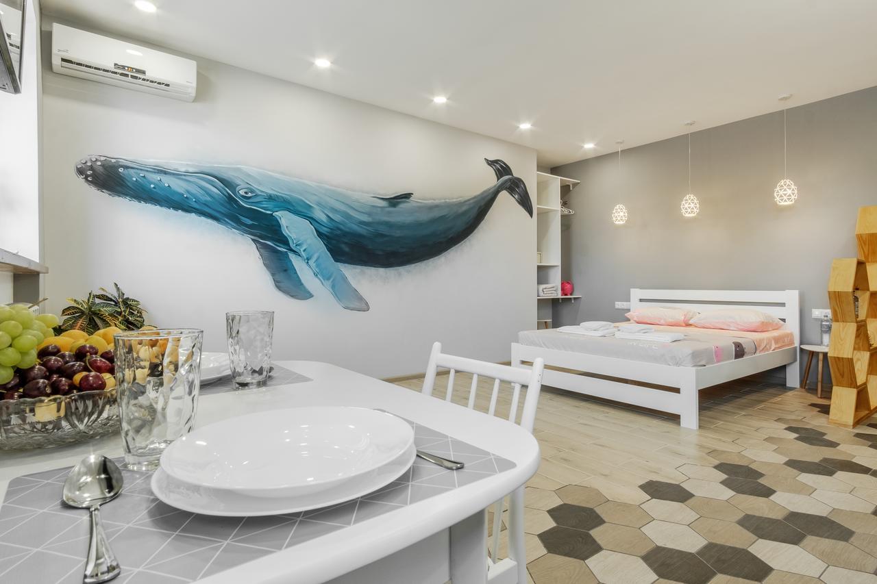 Vip Apartment Blue Whale Odessa Exteriör bild