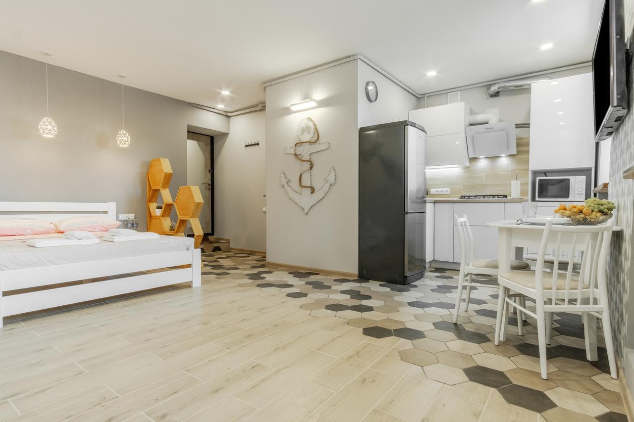 Vip Apartment Blue Whale Odessa Exteriör bild